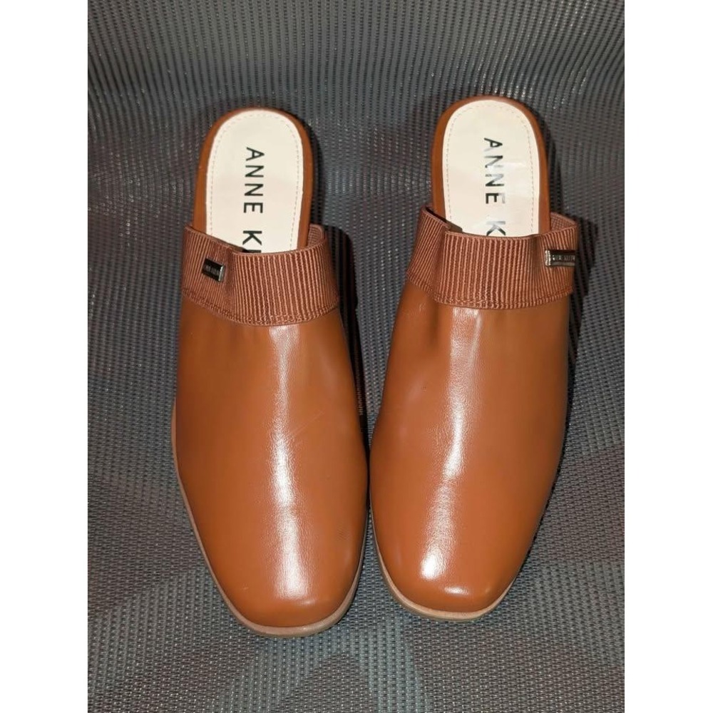 Anne Klein Brown Mule Heels Women's Size 8 NWOT Block Heel Closed Toe Clogs